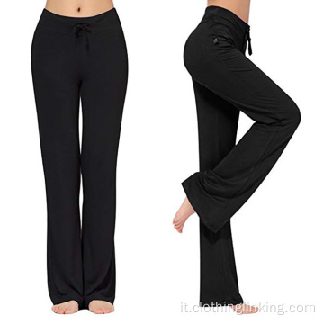 Pantaloni fitness da donna con taglio a stivale